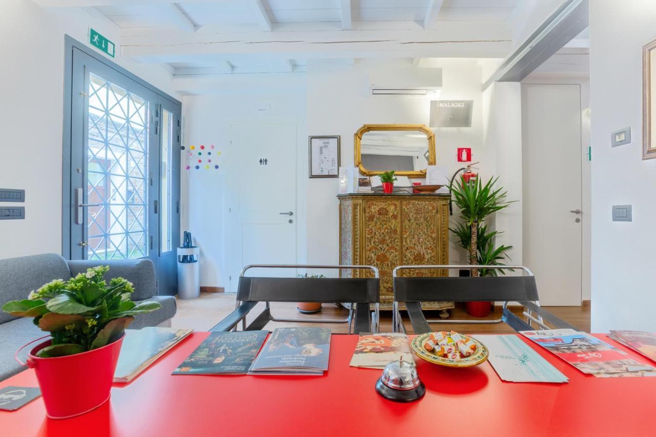 Malagigi Guest House Ferrara Kültér fotó